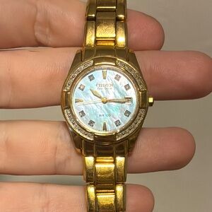 Citizen Eco-Drive WR100 Diamond Mother of Pearl Gold Solar Watch Sapphire Date
